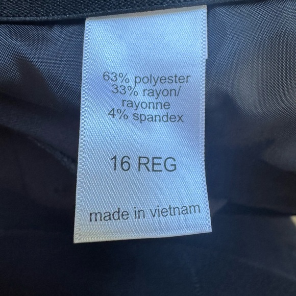 Classic Black Women's Pants/Slacks Maurices - Picture 3 of 4